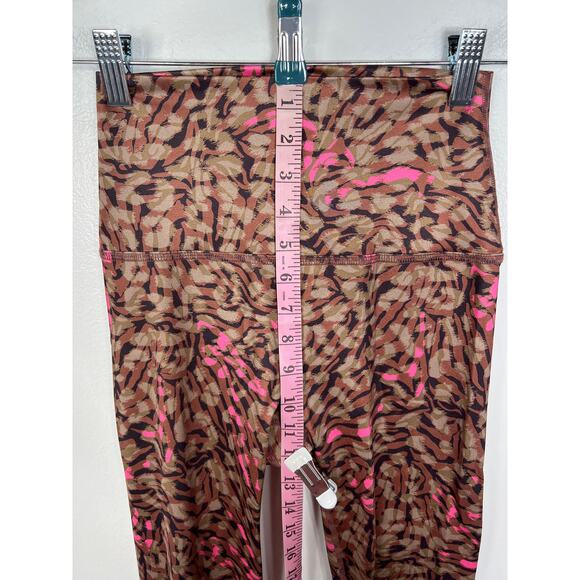 Beyond Yoga Lux Print Cheetah Swirl Pink High Waisted Leggings XS 0/2 - Picture 9 of 10